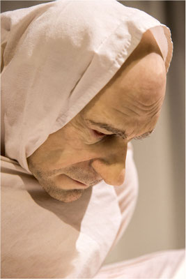 Hyperréalisme 30 - Ron Mueck - Man in a sheet
