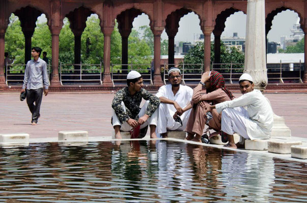Delhi  03