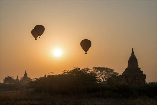 Bagan - Lever de soleil 07