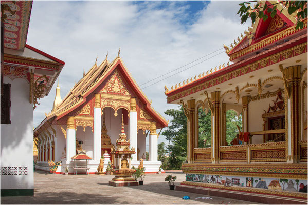 Wat That Luang 26