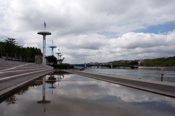 Lyon - Bords de Rhône 02 - Piscine du Rhône