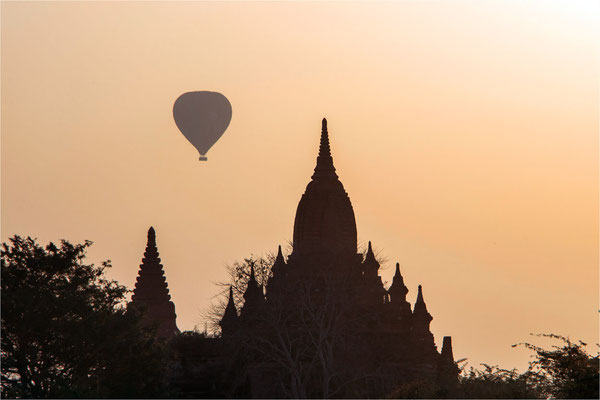 Bagan - Lever de soleil 04