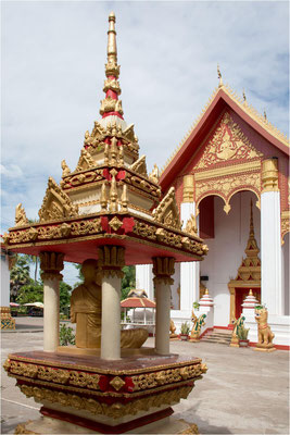 Wat That Luang 23