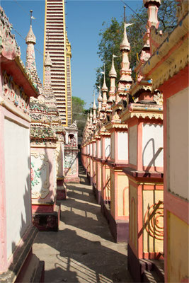 Monywa - Pagode Thanboddhay 08