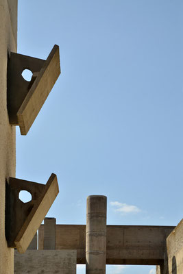 Le Corbusier 01 - Couvent de la Tourette - Eveux