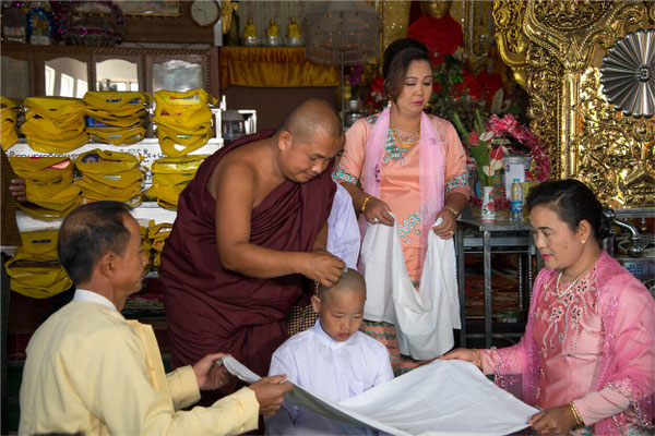 Naung Shwe - En périphérie 12 - Noviciat