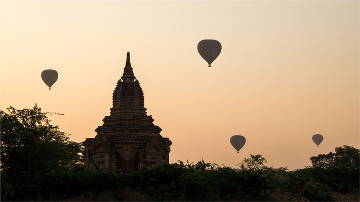 Bagan - Lever de soleil 02