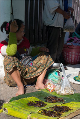 Luang Prabang - Marché de  Phosi - 07