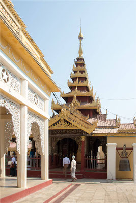 Bagan - Pagode Shwe Zi Gone 02