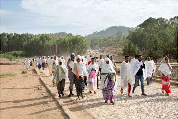 ETHIOPIE - Axoum - Ville  12 - Sortie de messe 