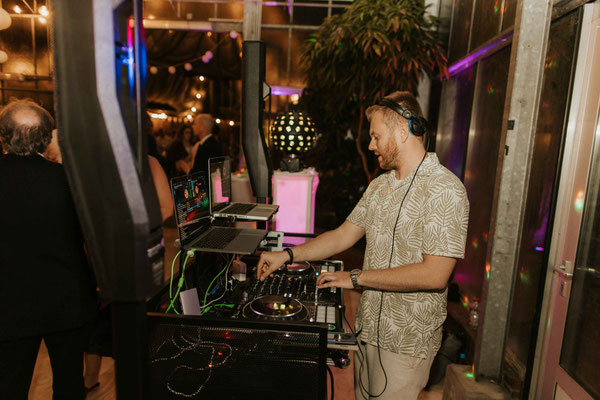 DJ für moderne Hochzeiten