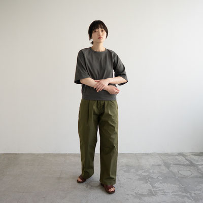 モデル身長:157cm color:black oyster