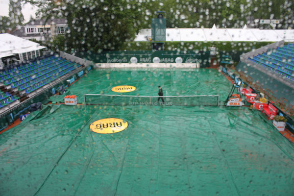Tennisplatz im Regen - Düsseldorf - 2010