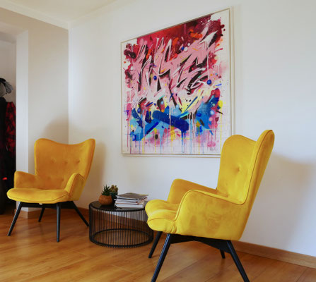 fresque street art abstraite en interieur