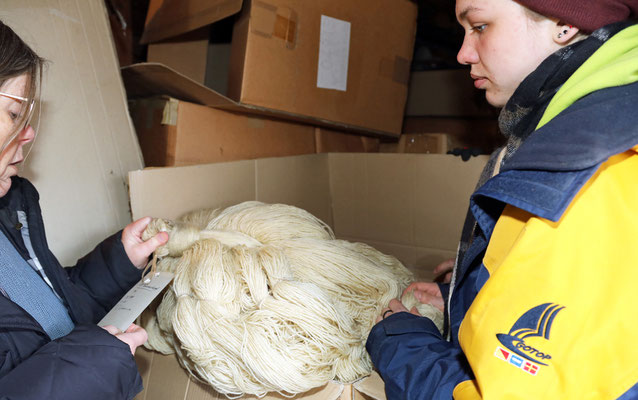 Aufräumen und Wolle sortieren