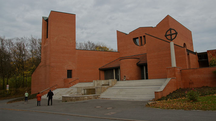 St. Michaelskirche, Ordenskirche der Schwestern der Communität Casteller Ring