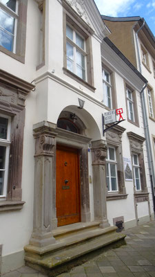 das polnische Institut in der Citadellstr. 7 - es geht in seiner Tätigkeit davon aus, dass eine erfolgreiche Kulturpolitik auch die gesamteuropäische Perspektive berücksichtigen muss