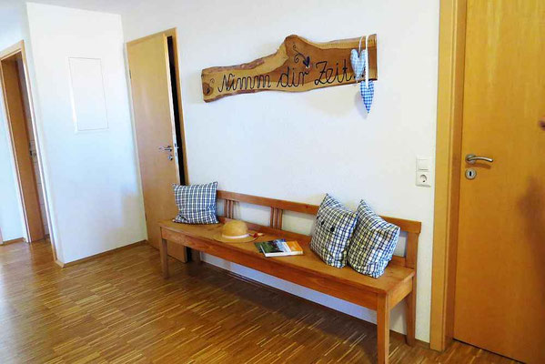 großzügiger Flur der Ferienwohnung/ Ferienhof Uebelhör