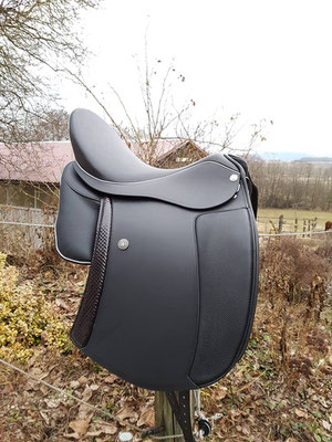 Cordoba Comfort schwarz mit 2. Sattelblatt in Lack