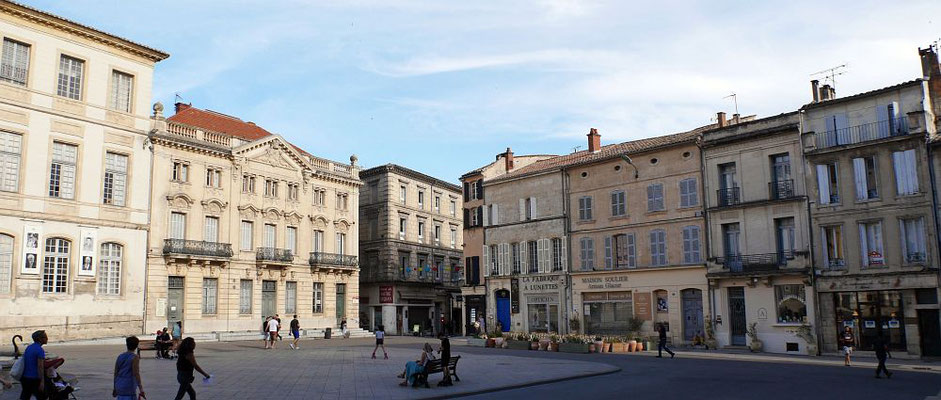 Arles - Pl. de la République