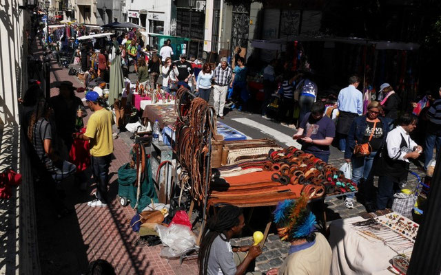 Straßenmarkt in San Telmo               