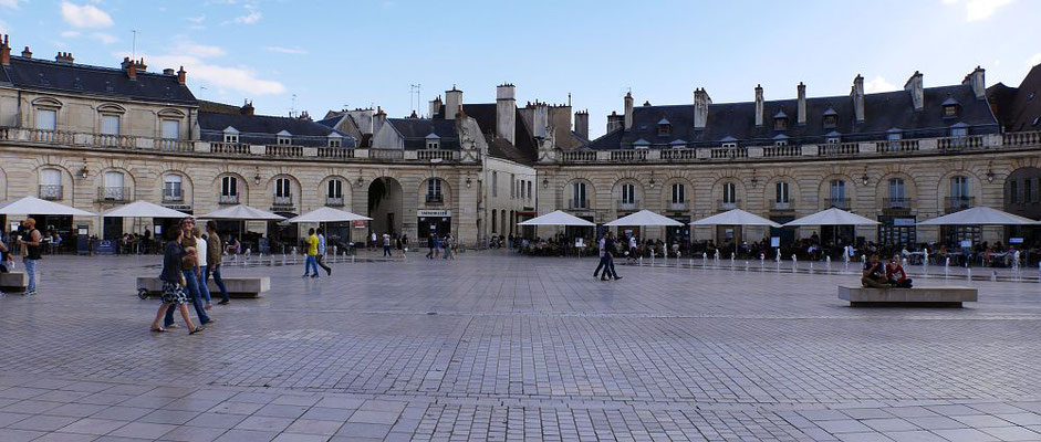 Dijon - Place de la Libération