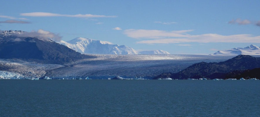   Blick auf die Front des Upsala-Gletschers    