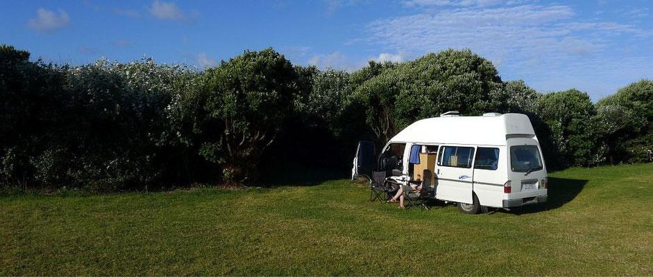 Campground Waverley Beach - ein ganzer Campingplatz mit frisch gemähtem Rasen fast für uns alleine