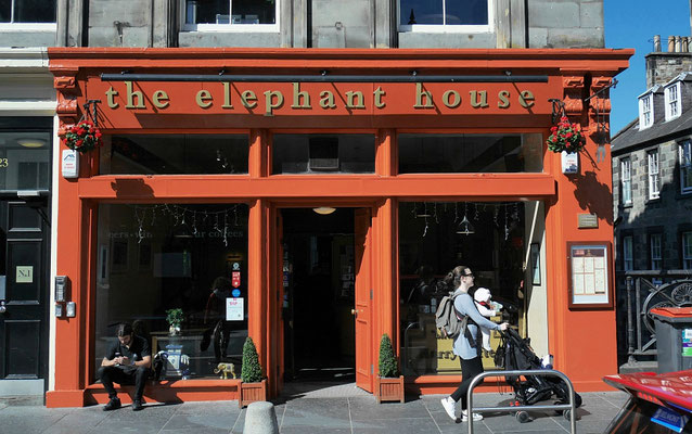 Cafe "The Elephant House" (hier sollen die ersten Kapitel von Harry Potter entstanden sein)