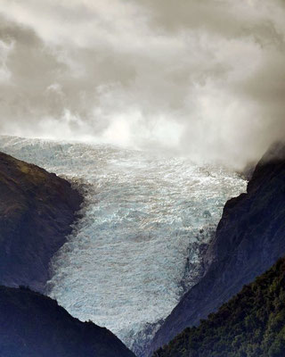 Fox Gletscher - der obere Teil leider völlig eingehüllt in dicke Wolken