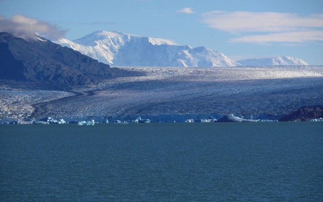   Blick auf die Front des Upsala-Gletschers    