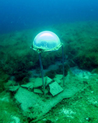 Unterwasserlandschaft - gläserne Taucherglocke