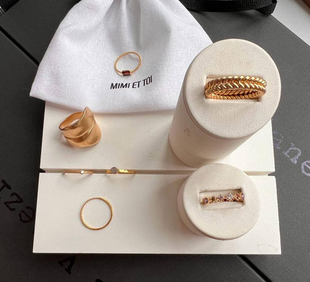 Schmuck MIMI ET TOI  vergoldete Messingringe zw. 89,00€ und 165,00€