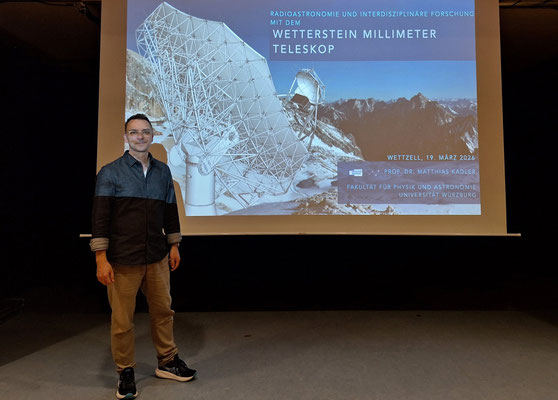 Prof. Kadler nach dem Vortrag im Benedikt-Stattler-Gymnasium