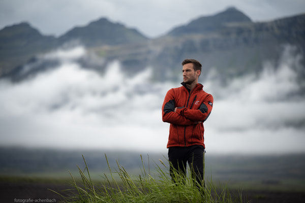 Marcus am Black Beach bei Breidalsvik