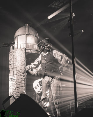 Mr. Hurley & Die Pulveraffen | Leuchtturm Tour 2023 | Backstage München