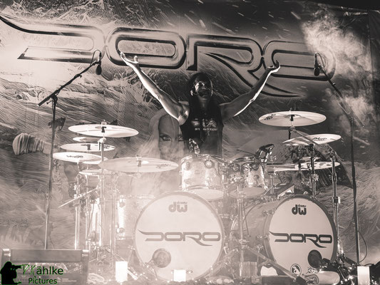DORO | Conqueress - Forever Strong And Proud | 22.12.2024 | Backstage München