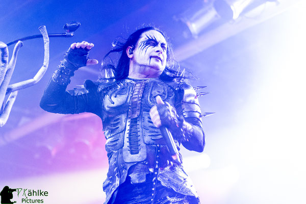 CRADLE OF FILTH | Dark Horses And Forces Tour | 17.10.2022 | Backstage München