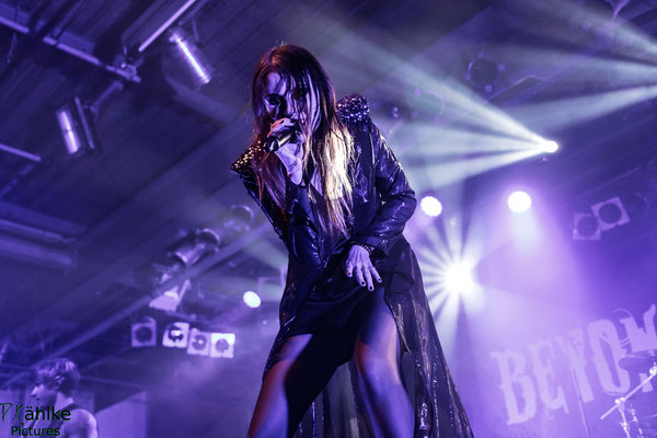 Beyond The Black || 20.09.2018 || Backstage München