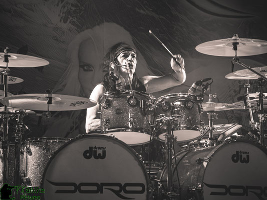 DORO | Conqueress - Forever Strong And Proud | 22.12.2024 | Backstage München
