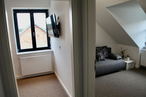 LIVING SPACE - ROOM 1 & 2 / WOHNBEREICH - RAUM 1 & 2