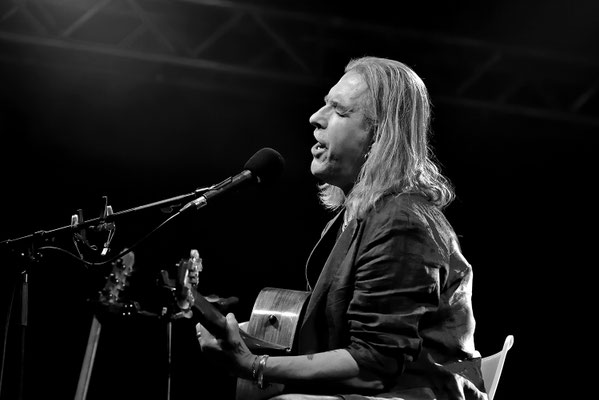 Justin Sullivan