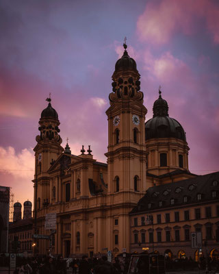 339/365: 05.12.2025 - Theatinerkirche
