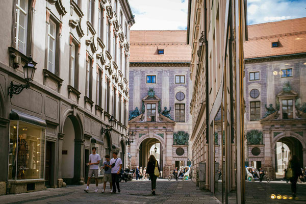 241/365: 29.08.2025 - Drückebergergasse (Viscardigasse)
