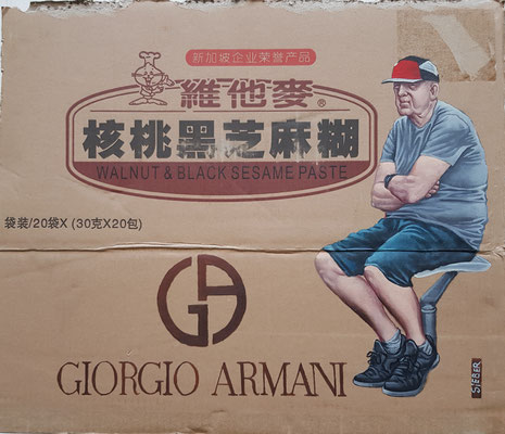 Gemälde 788 ,ARMANI SESAMPASTE,Acryl auf Verpackungskarton ,2023,45 x 52 cm