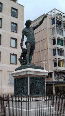 Munoment historique - Génie de la Navivation
