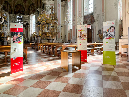 Wanderausstellung ›Zusammen Perfekt‹ in der Kirche St. Peter zu Mainz
