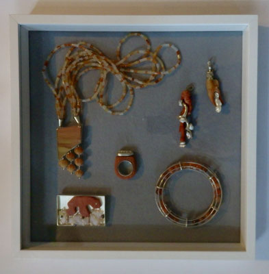 Ulrike Bunte, Orange, div.Schmuck, € 130,- bis € 375