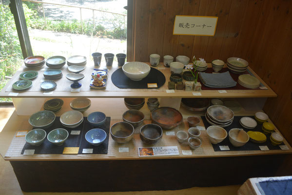 講師作品販売コーナー