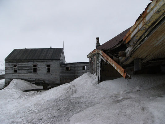 Whalers Bay - Deception Island - eine verlassene, ehemalige Walfangstation